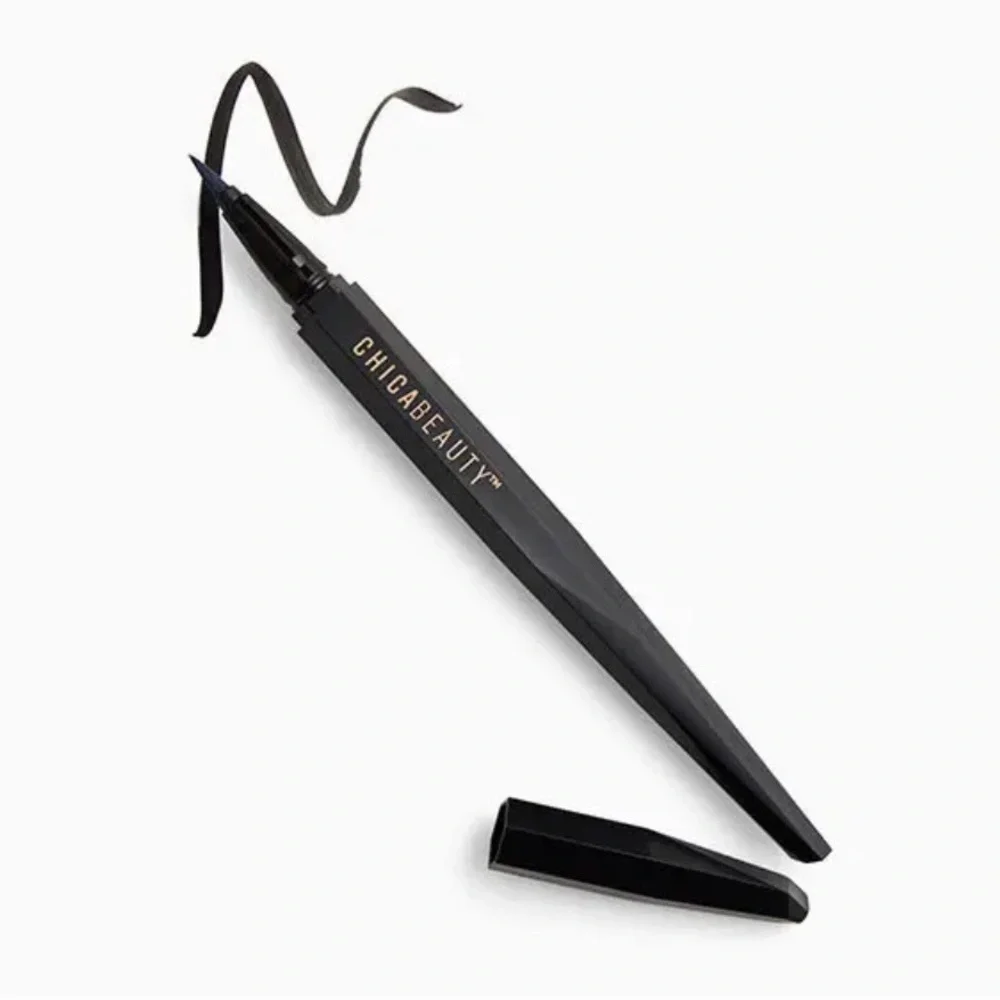 CHICA BEAUTY Precision Black Eyeliner In Mirame Matte Black